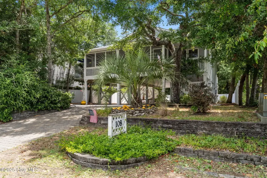 108 SW 28th Street, Oak Island, NC 28465 - Image #3
