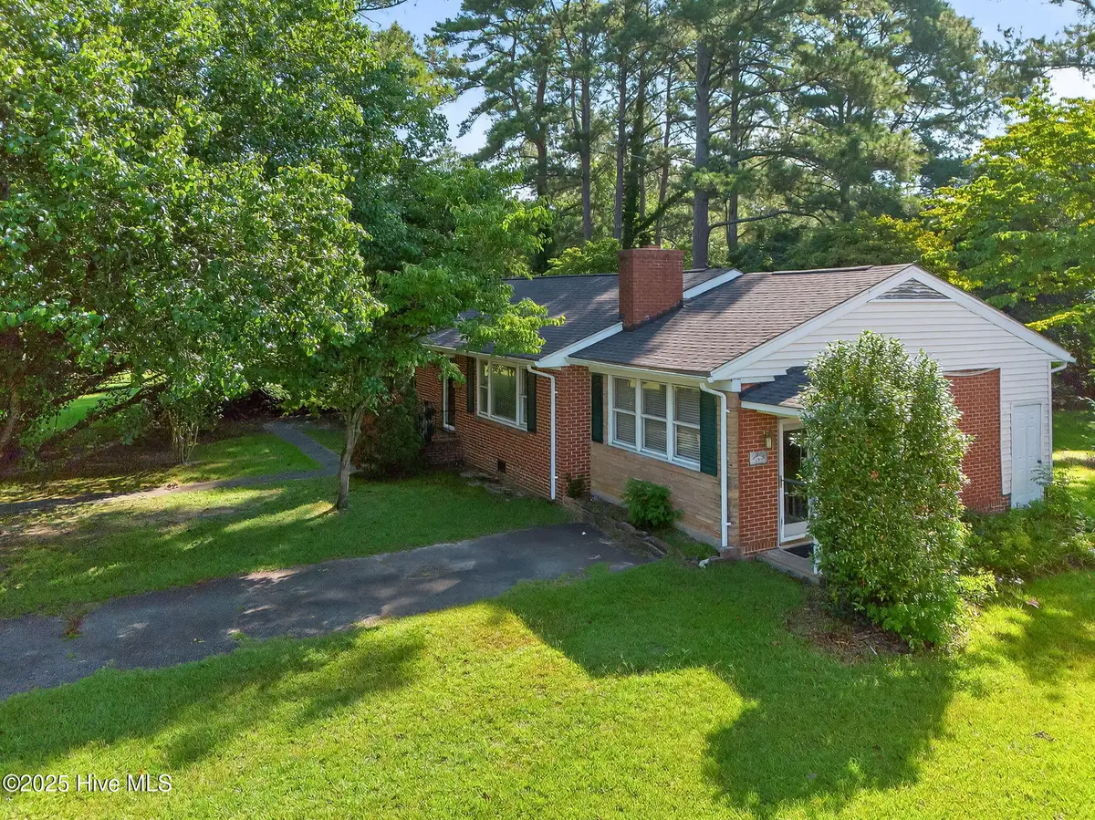 911 S Crescent Drive, Smithfield, NC 27577 - Image #1