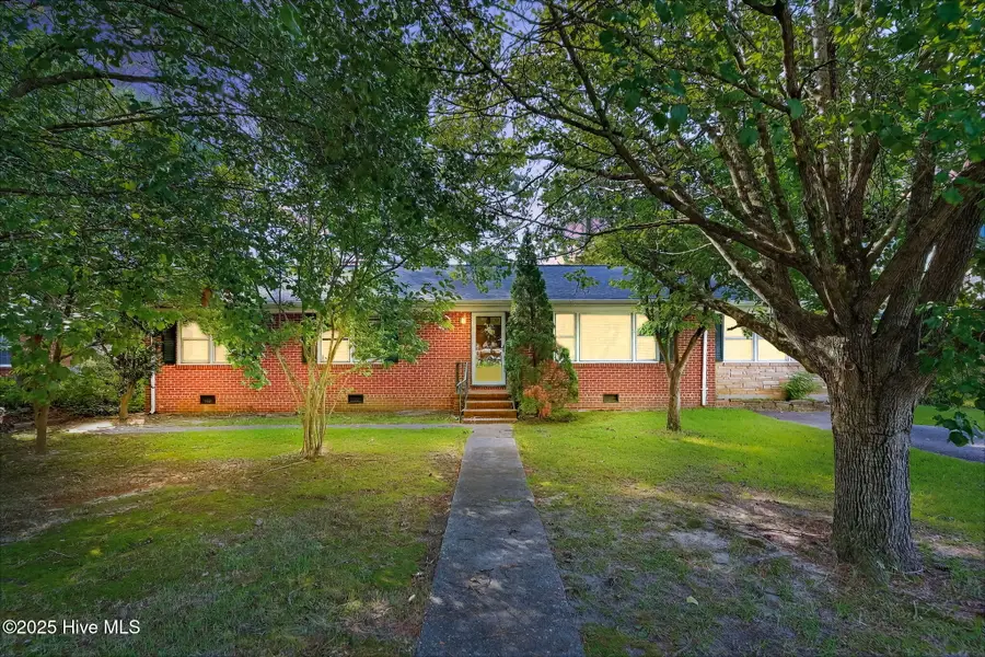 911 S Crescent Drive, Smithfield, NC 27577 - Image #2