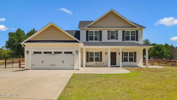 725 W Baltimore Avenue, Pinebluff, NC 28373