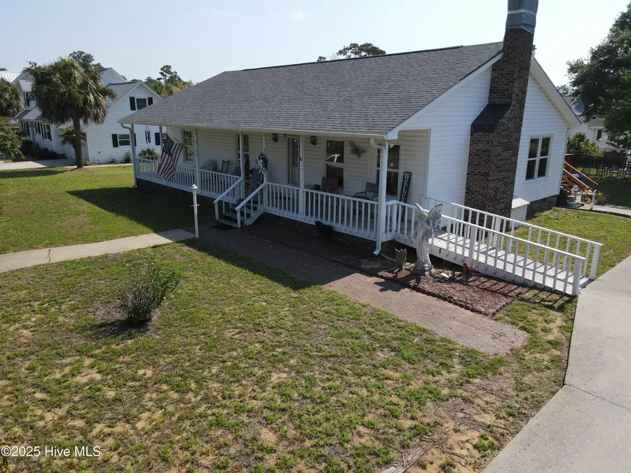 310 NE 58th Street, Oak Island, NC 28465 - Image #3