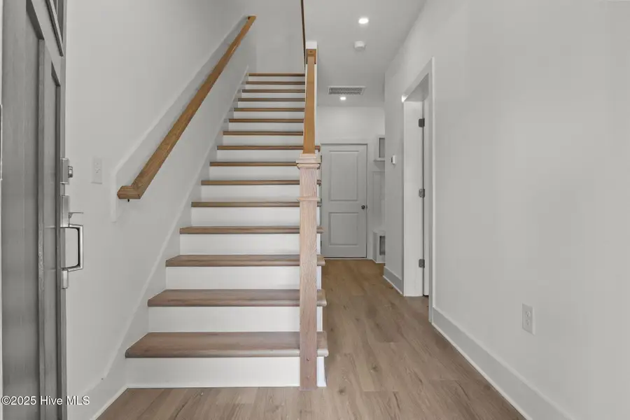 105 Lexington Lane, Southern Pines, NC 28387 - Image #2