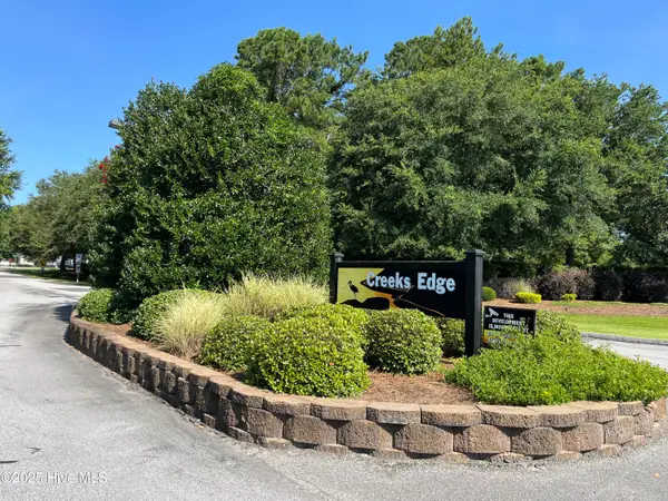 205 Egret Point Drive, Sneads Ferry, NC 28460