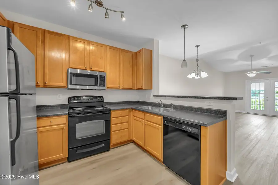 645 Condo Club Drive #Unit 302, Wilmington, NC 28412 - Image #2