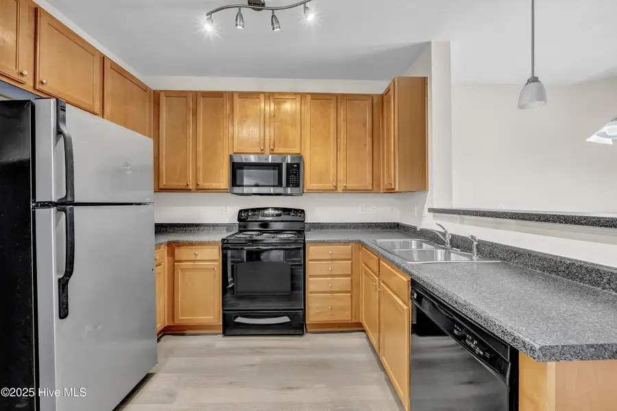 645 Condo Club Drive #Unit 302, Wilmington, NC 28412 - Image #3