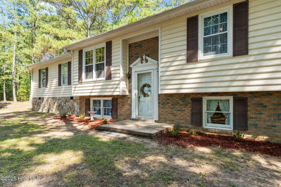 255 Sarason Place, Vass, NC 28394 - Image #3