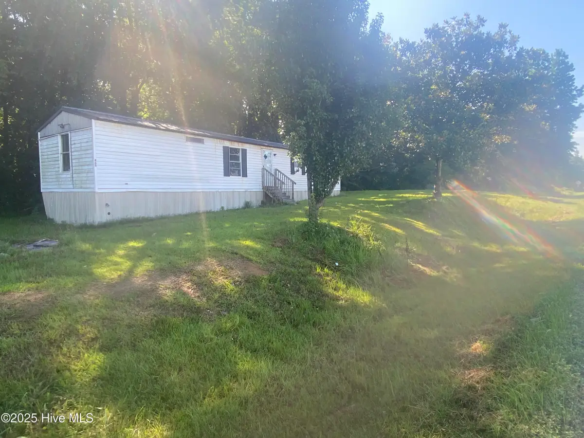 468 Cow Horn Road Road, Richlands, NC 28574 - Image #1