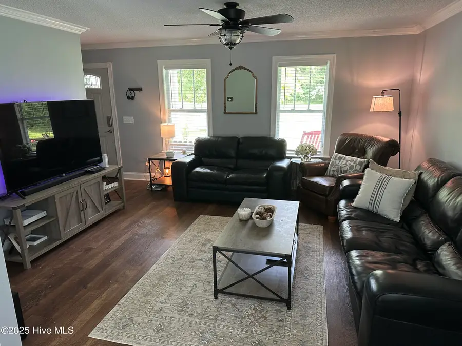 110 Aaron Court, Burgaw, NC 28425 - Image #2