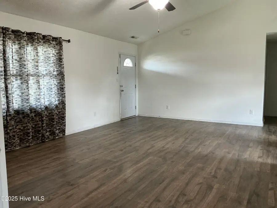 302 Brigham Court, Jacksonville, NC 28540 - Image #2