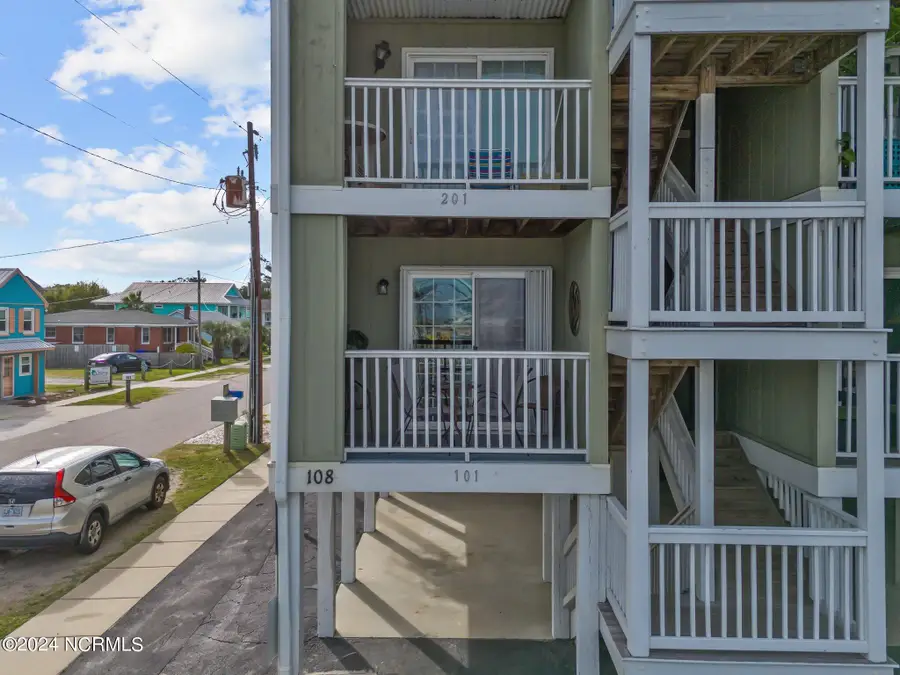 108 S Lake Park Boulevard #Unit 101, Carolina Beach, NC 28428 - Image #2