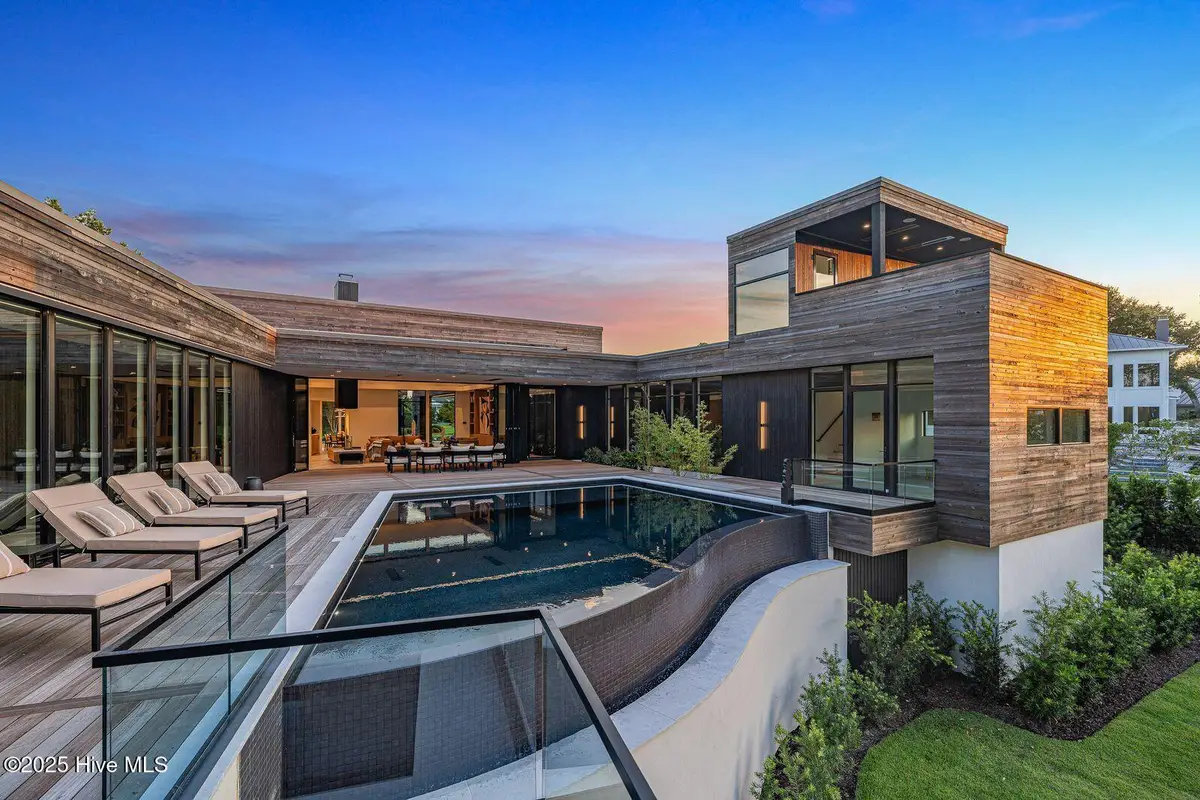 625 Dundee Drive, Wilmington, NC 28405 - Image #1