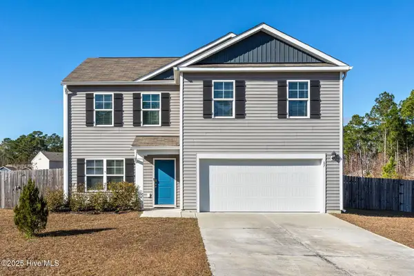 67 Fresh Air Drive, Hampstead, NC 28443
