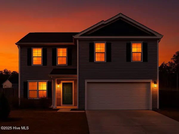 67 Fresh Air Drive, Hampstead, NC 28443