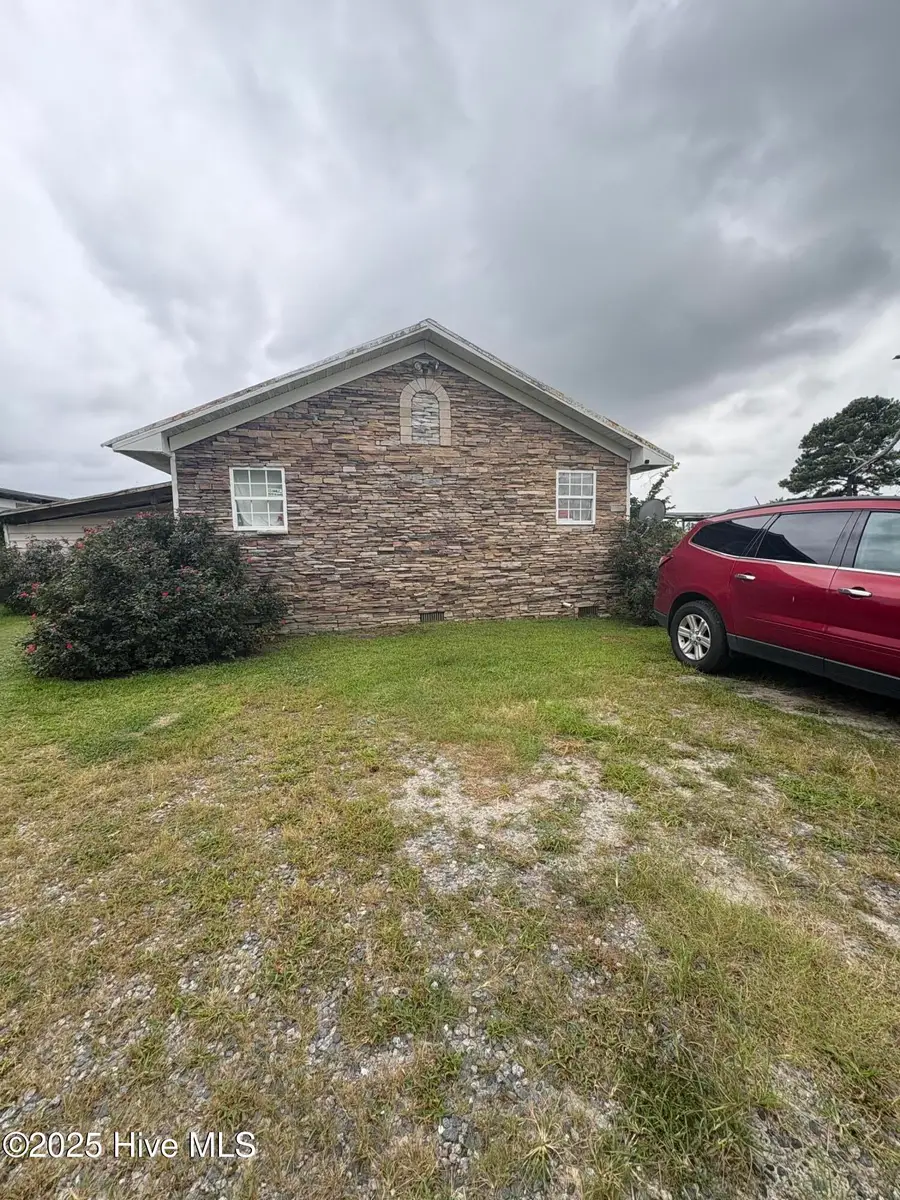 2723 Peartree Road, Elizabeth City, NC 27909 - Image #2