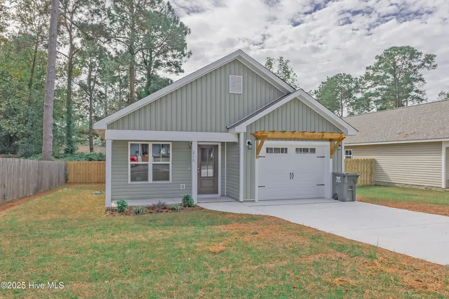 218 E Church Street, Rose Hill, NC 28458 - Image #2