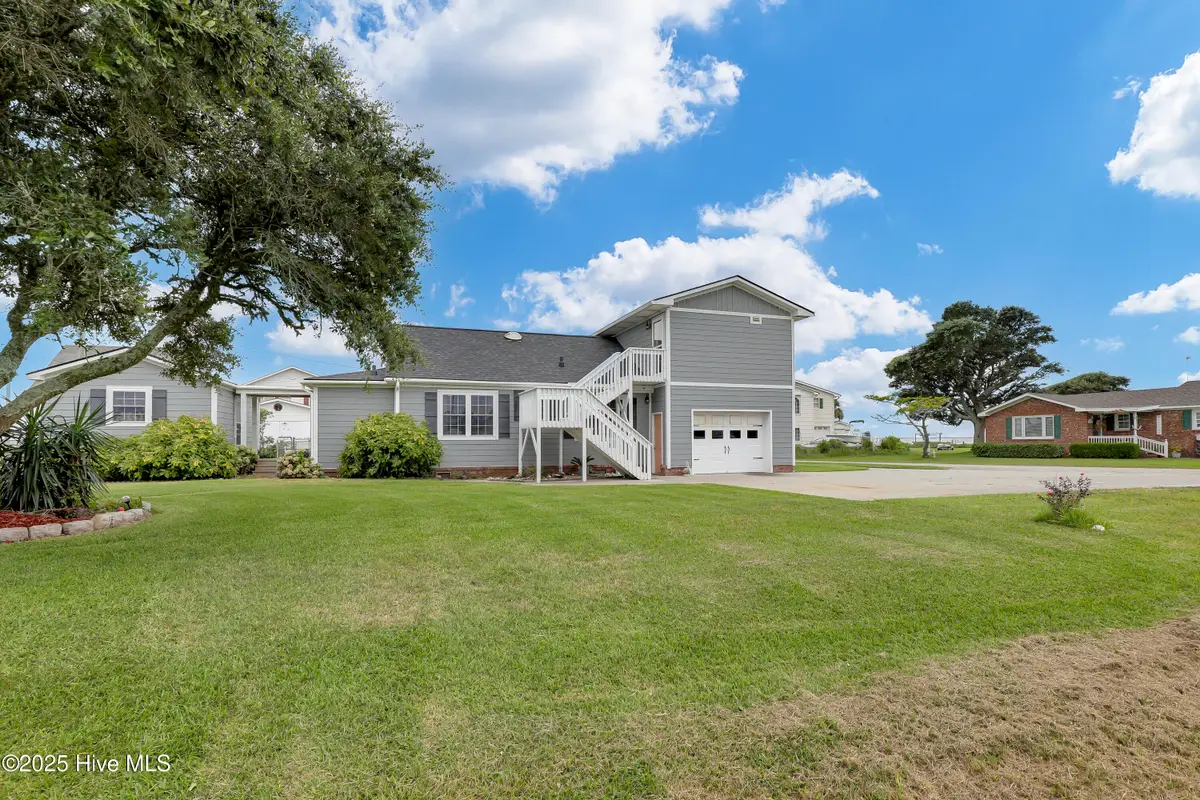 125 Pelican Lane, Harkers Island, NC 28531 - Image #1