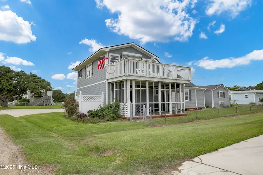 125 Pelican Lane, Harkers Island, NC 28531 - Image #3