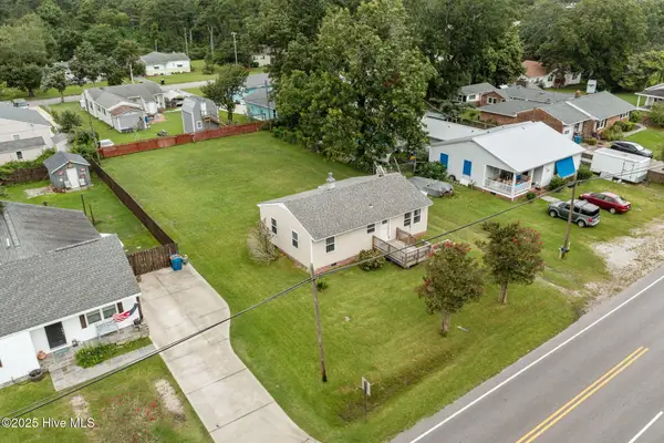 909 N 20th Street, Morehead City, NC 28557