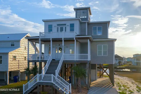 9035 9th Street, Surf City, NC 28445