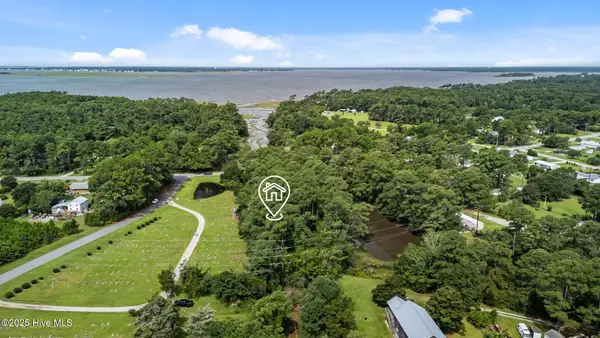 806 Highway 101, Beaufort, NC 28516