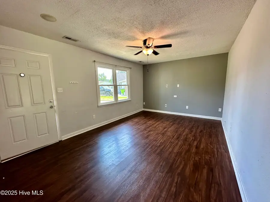 313 Deacon Court, Havelock, NC 28532 - Image #3