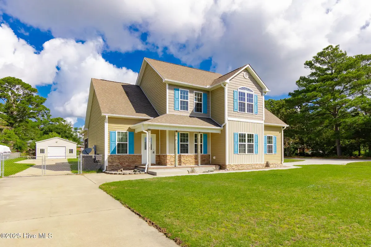 106 Barbour Drive, Newport, NC 28570 - Image #1