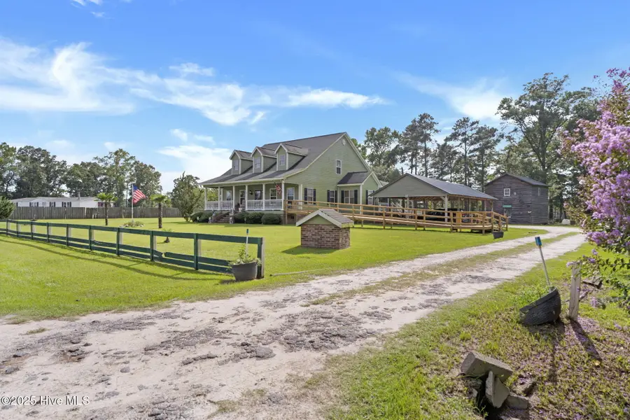 469 Noa Drive, Maxton, NC 28364 - Image #3