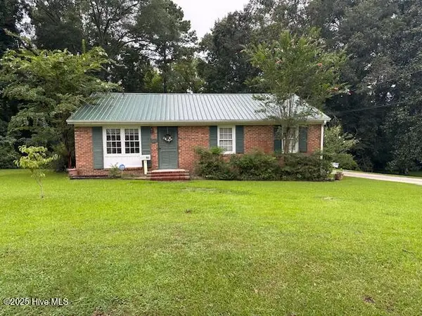 407 W Woodlawn Drive, Williamston, NC 27892