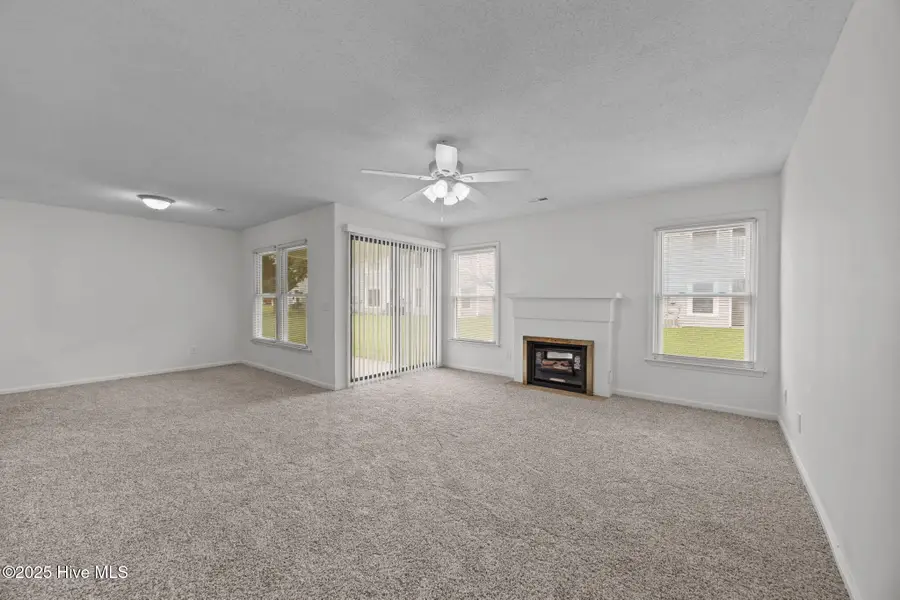 125 W Victoria Court #A, Greenville, NC 27834 - Image #3