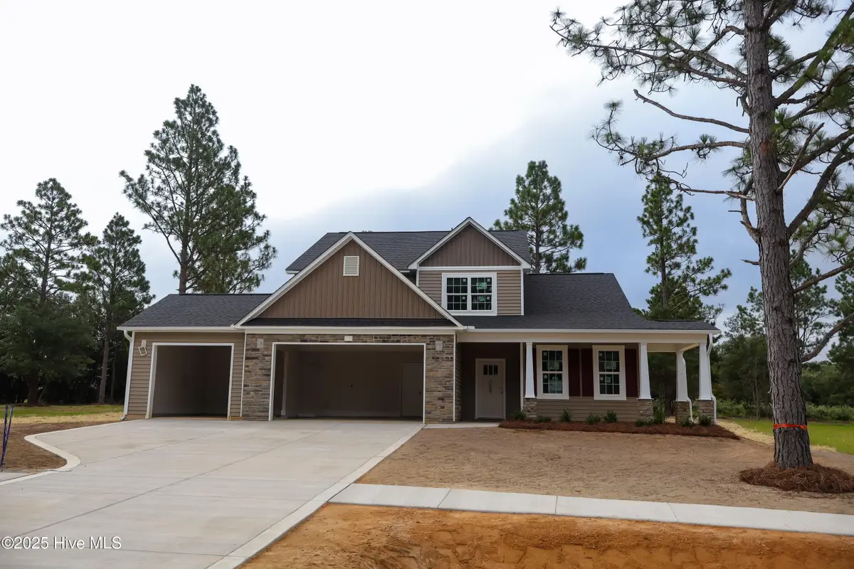 812 Winds Way, Aberdeen, NC 28315 - Image #1