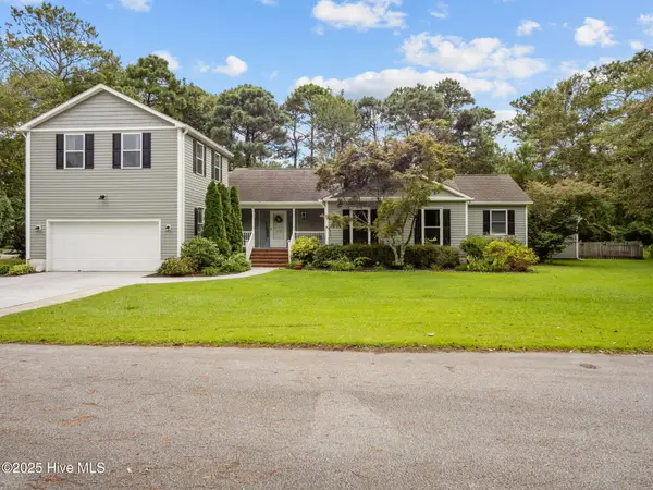 113 Fairway Dr W Drive W, Morehead City, NC 28557