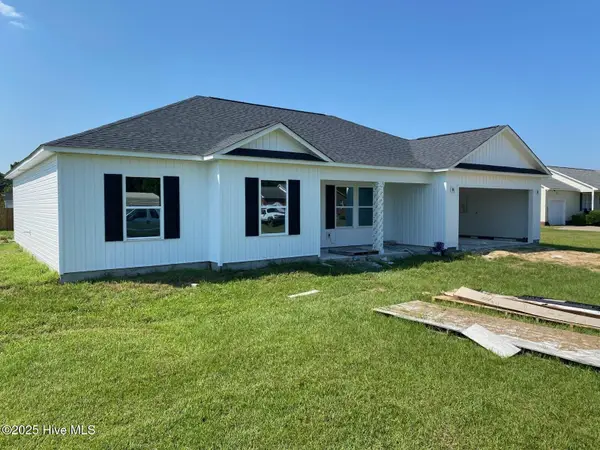 3043 Falcon Court, Deep Run, NC 28525