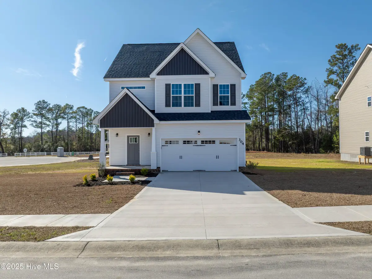 304 Broadleaf Drive, Jacksonville, NC 28546 - Image #1