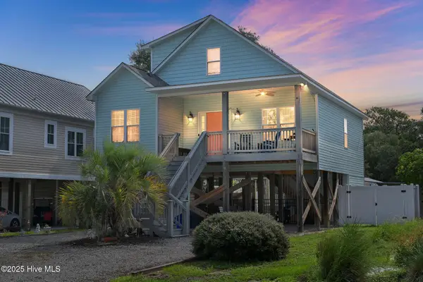 252 NE 64th Street, Oak Island, NC 28465