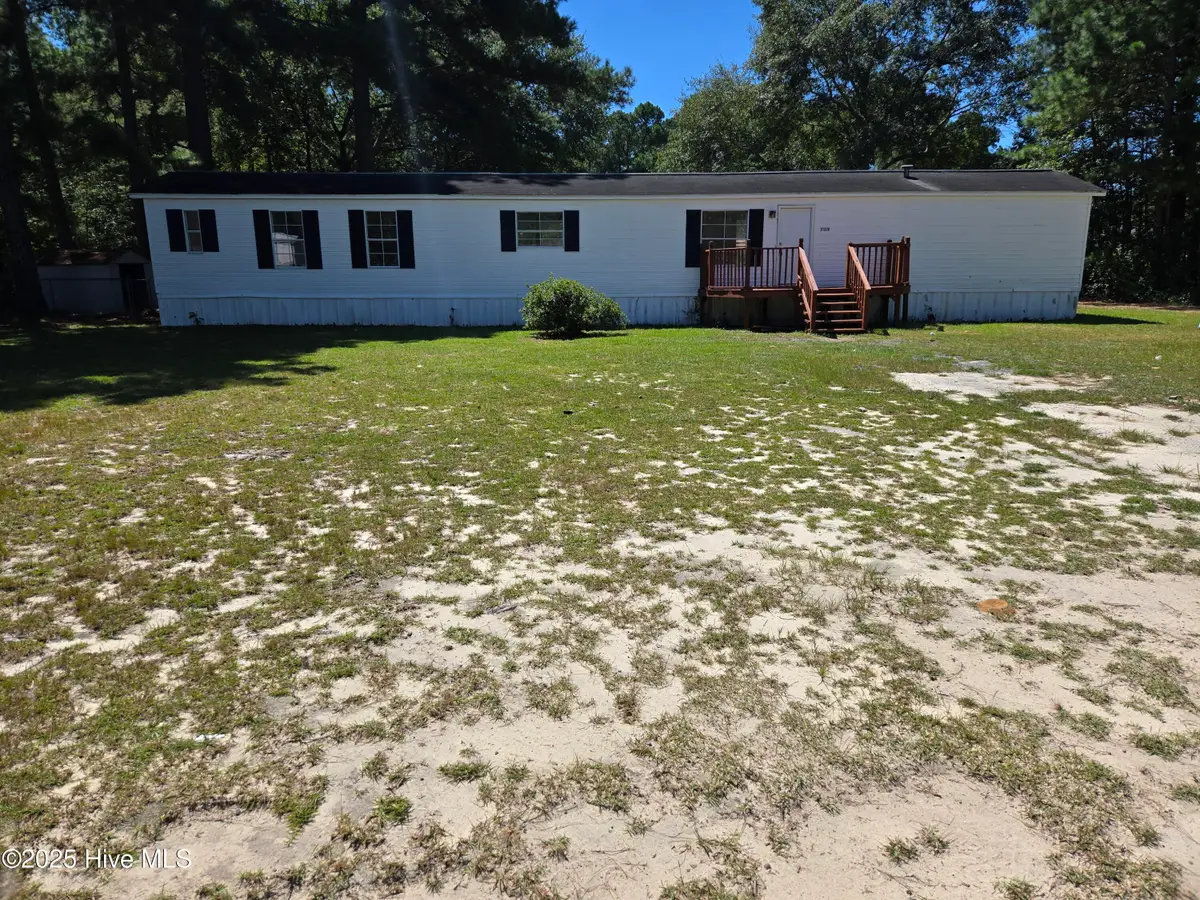 21320 Bridle Path Drive, Laurinburg, NC 28352 - Image #1