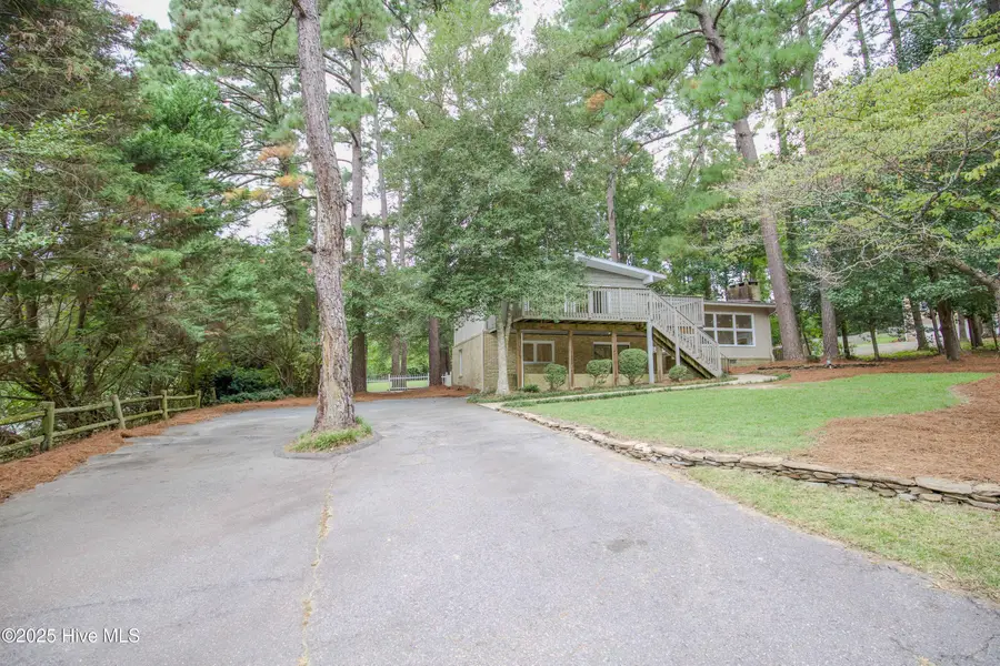 234 Lakeview Drive, Whispering Pines, NC 28327 - Image #2