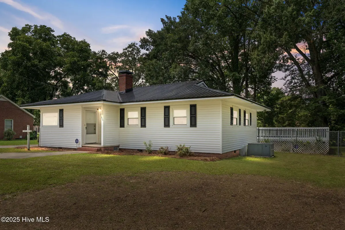 604 Hines Avenue, Kinston, NC 28504 - Image #1