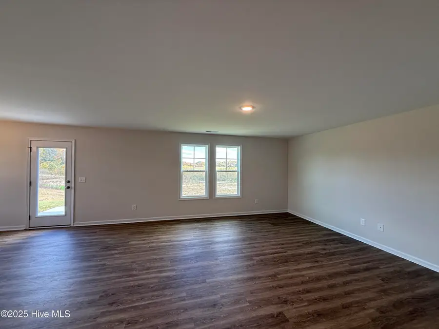 45 E Emily Gardens Drive, Selma, NC 27576 - Image #2