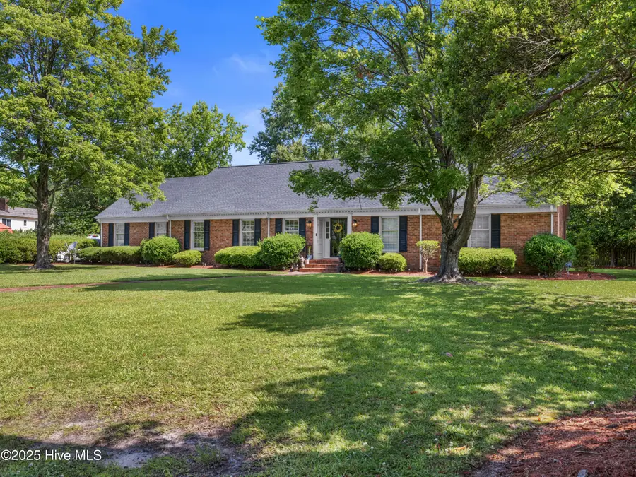 1911 Pawnee Drive, Kinston, NC 28504 - Image #2