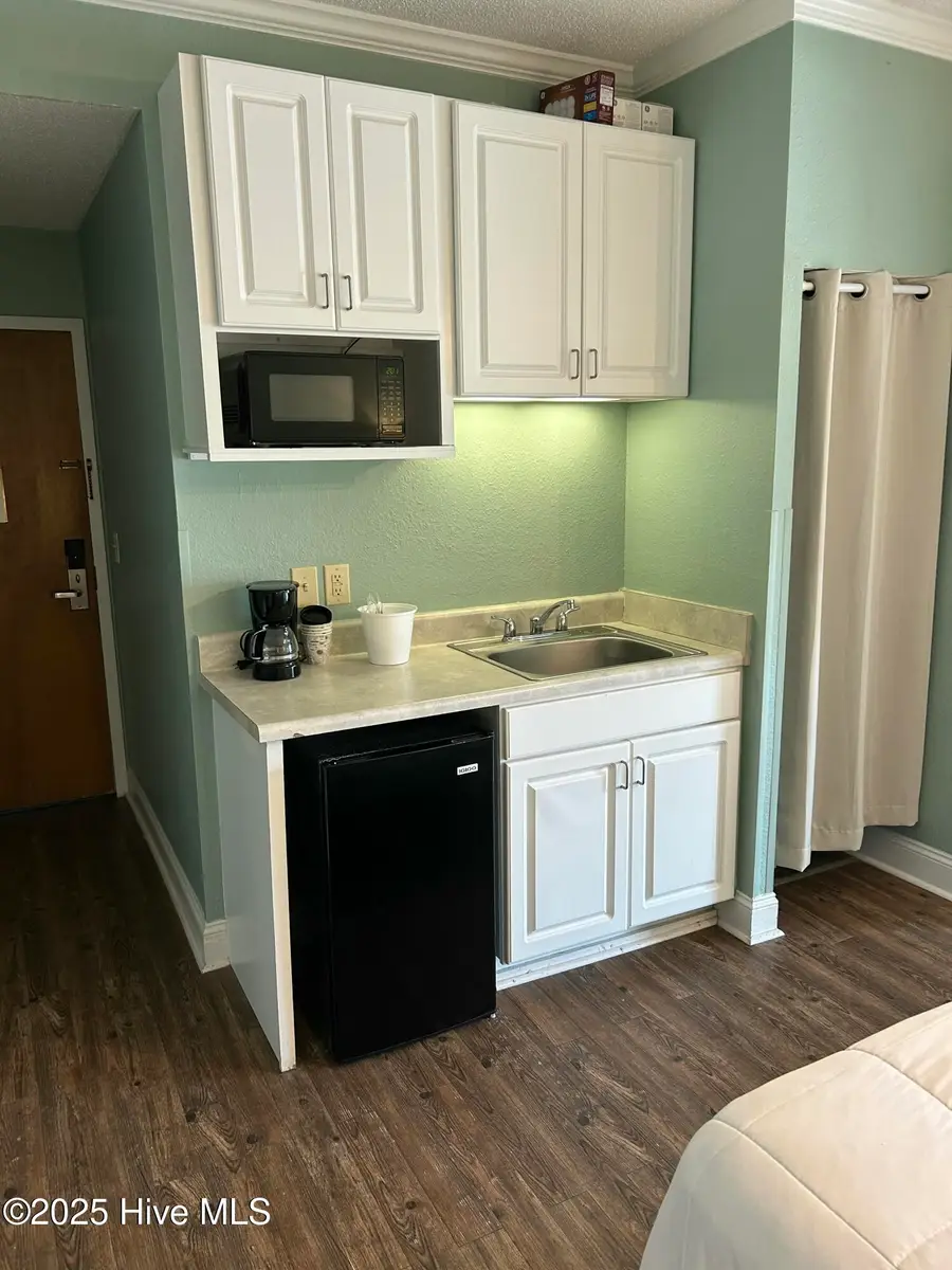 602 W Fort Macon Road #118, Atlantic Beach, NC 28512 - Image #3