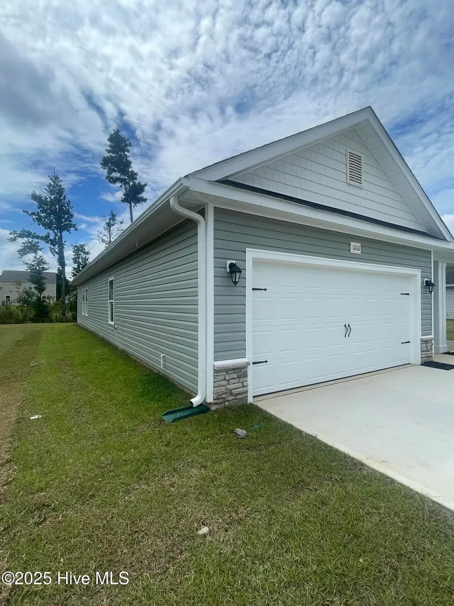 1010 Midnight Bourbon Manor, New Bern, NC 28562 - Image #2