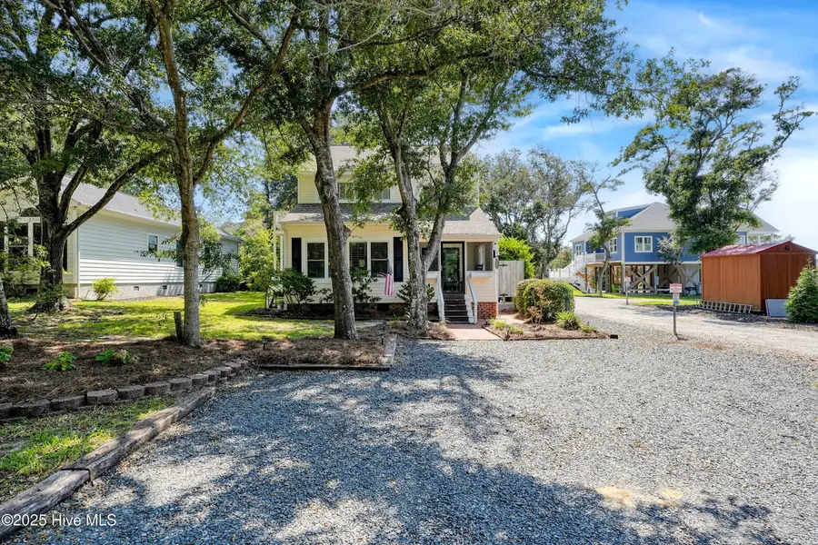 122 SE 2nd Street, Oak Island, NC 28465 - Image #2