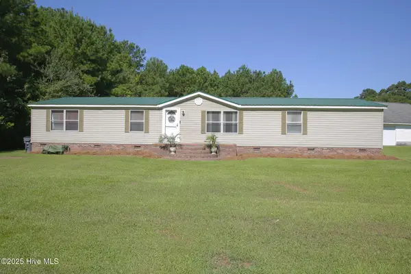 106 Summersett Road, Whiteville, NC 28472