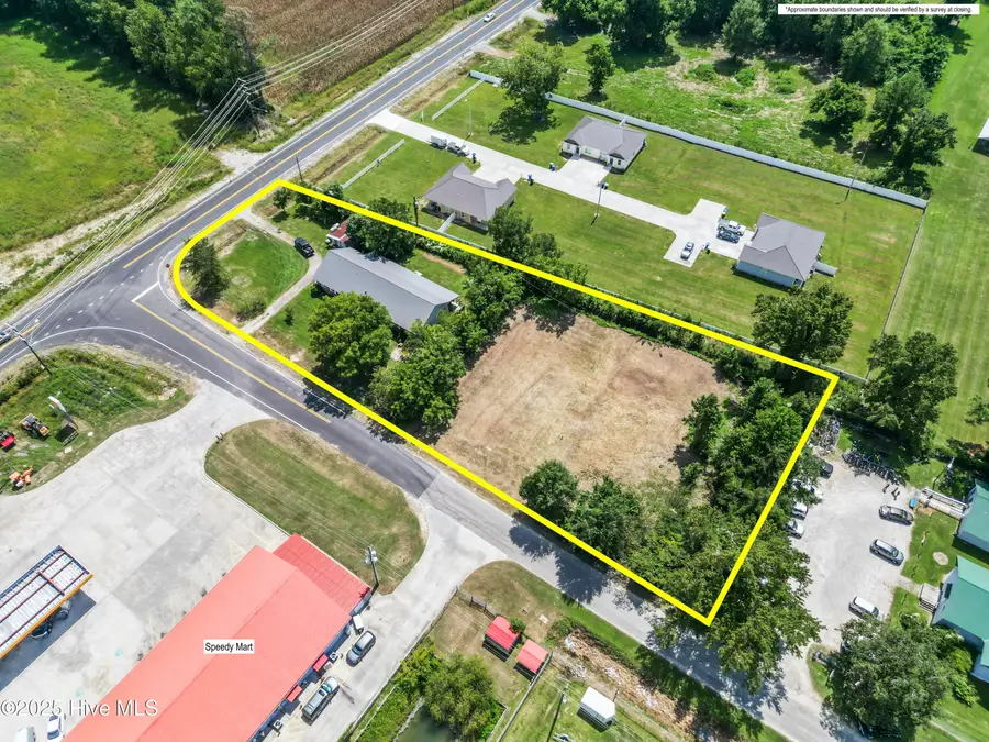 103 Top Tobacco Road, Lake Waccamaw, NC 28450 - Image #3