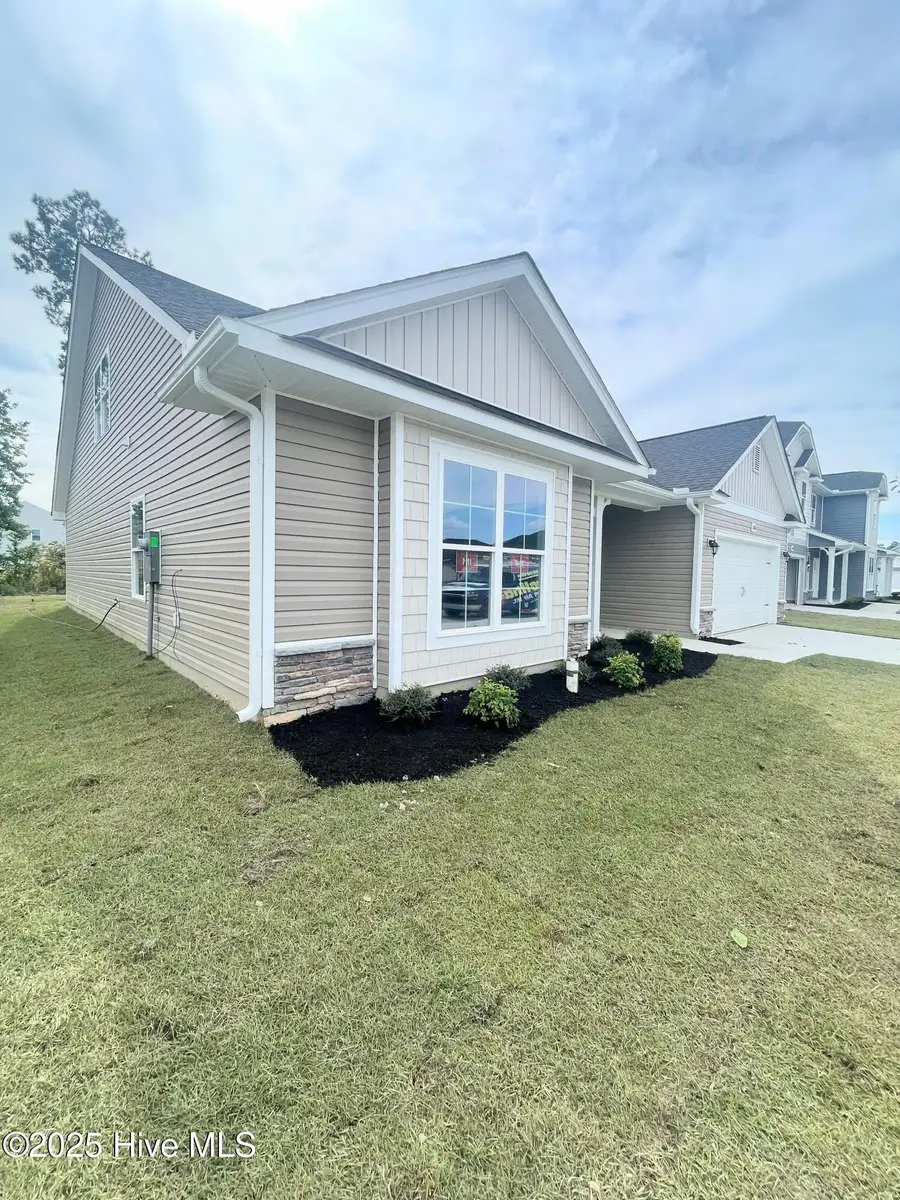 1004 Midnight Bourbon Manor, New Bern, NC 28562 - Image #2