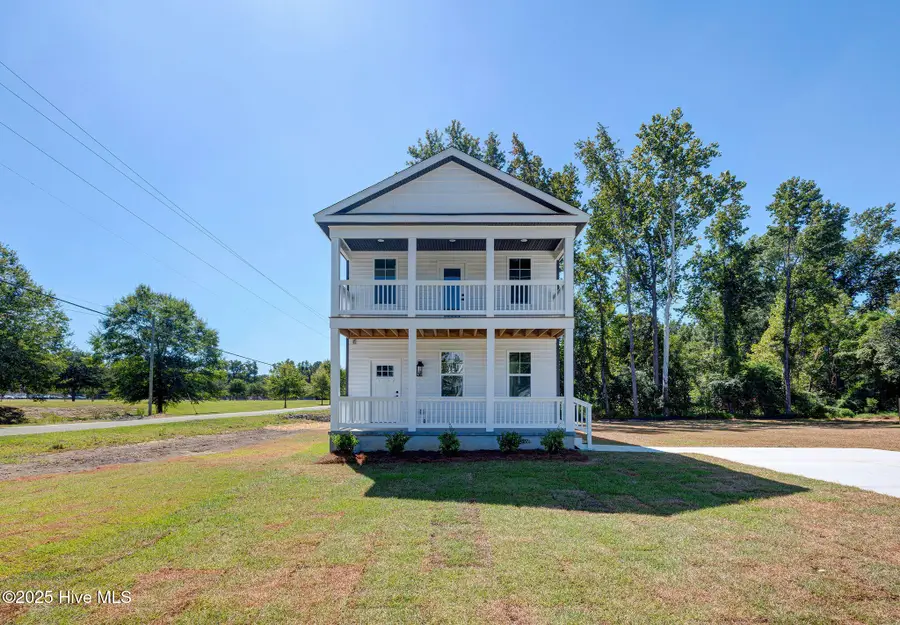 201 W Williams Street, Burgaw, NC 28425 - Image #2