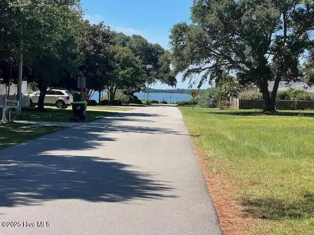 204 Savannah Avenue, Morehead City, NC 28557 - Image #2