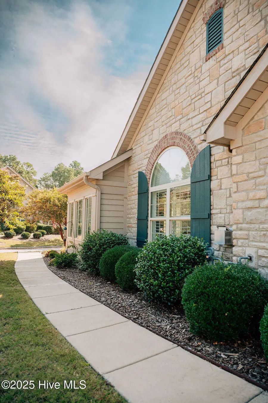 123 W Chelsea Court, Southern Pines, NC 28387 - Image #2