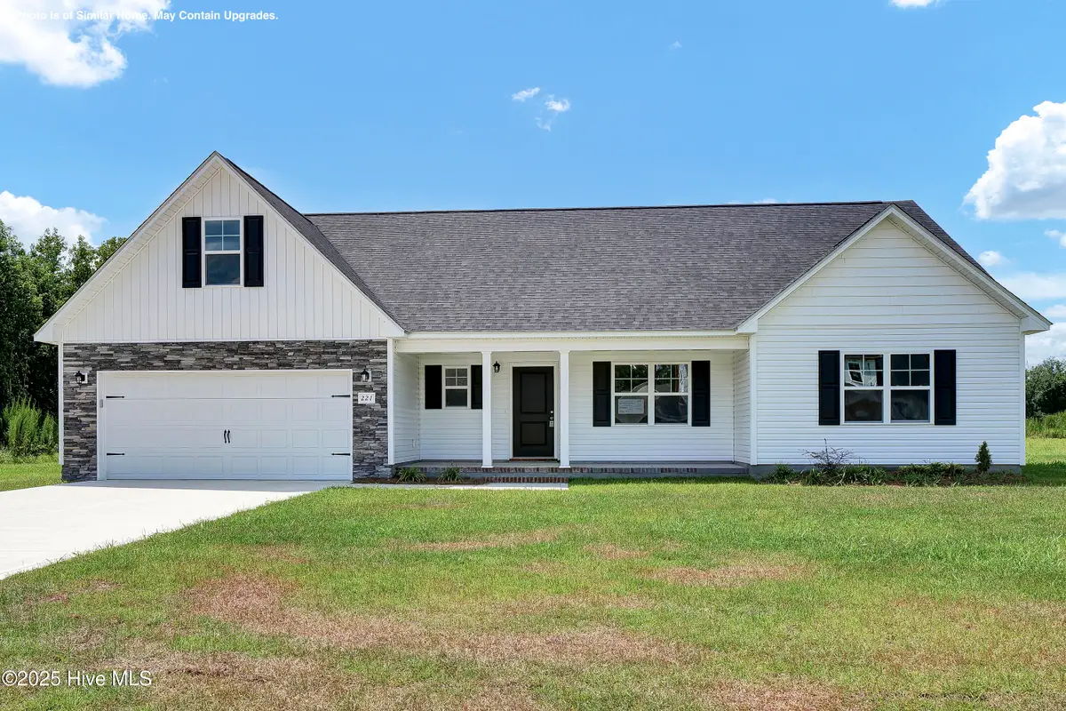910 Wild Azalea Way, Hubert, NC 28539 - Image #1