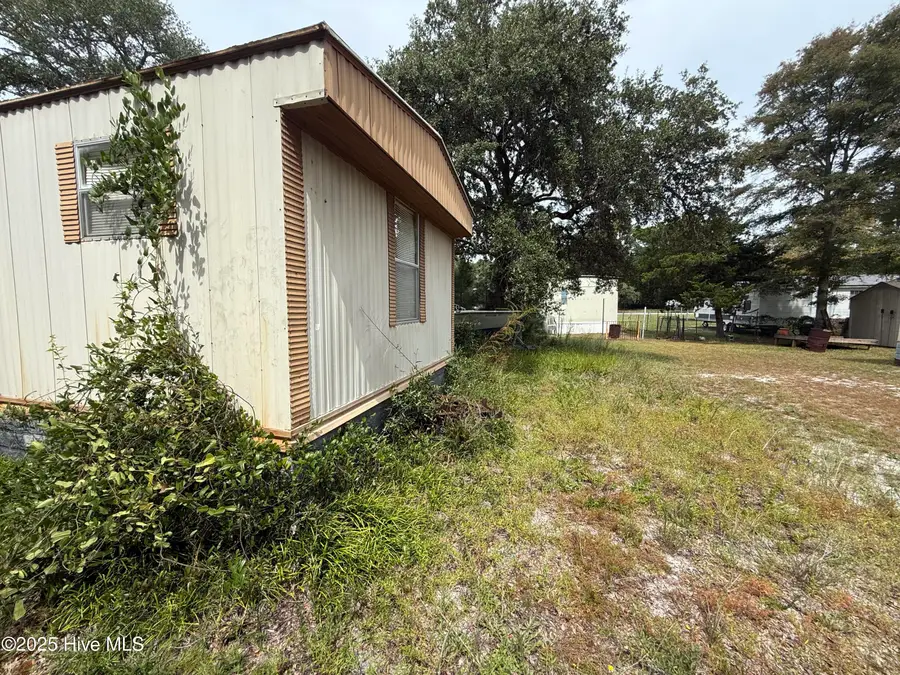 642 Darby Street Se, Bolivia, NC 28422 - Image #2